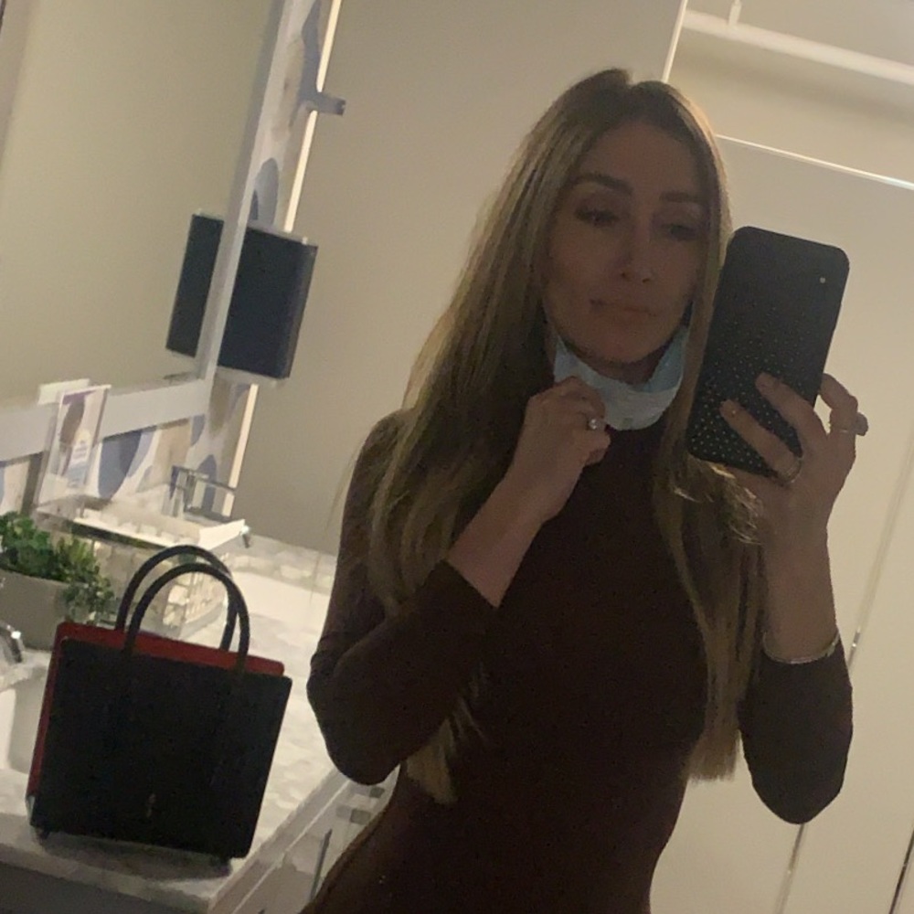 Meet your Posher, Tina